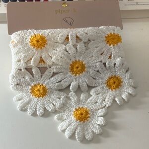 Piper White and Yellow Daisy Crochet Scarf